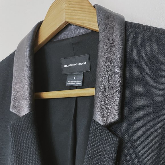 Club Monaco | Black Wool Blazer with Leather Collar Detail | Size 2 - Picture 4 of 4